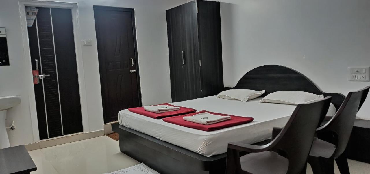 Hotel Gananjaya Gokarna  Exterior photo